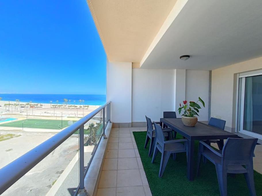 Mar Y Sal 11 Suites, Gran Terraza Con Vistas Al Mar, 2 Hab Y Piscina Roquetas de Mar Ngoại thất bức ảnh